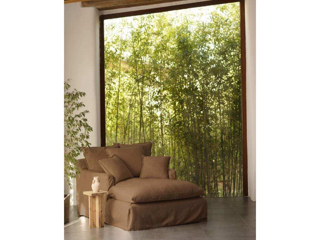 Red Accent Chair, 115 x 170 cm