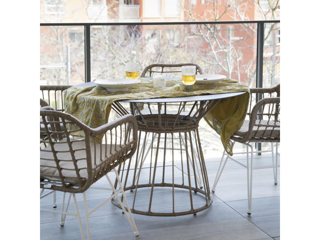 White Table, 110 x 72 cm